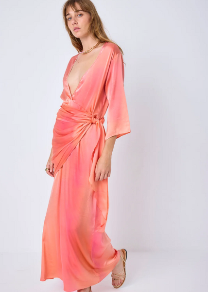 Vestido Largo de Seda Elástica con Nudo - Teñido Artesanal Maltinto - Color Melocotón